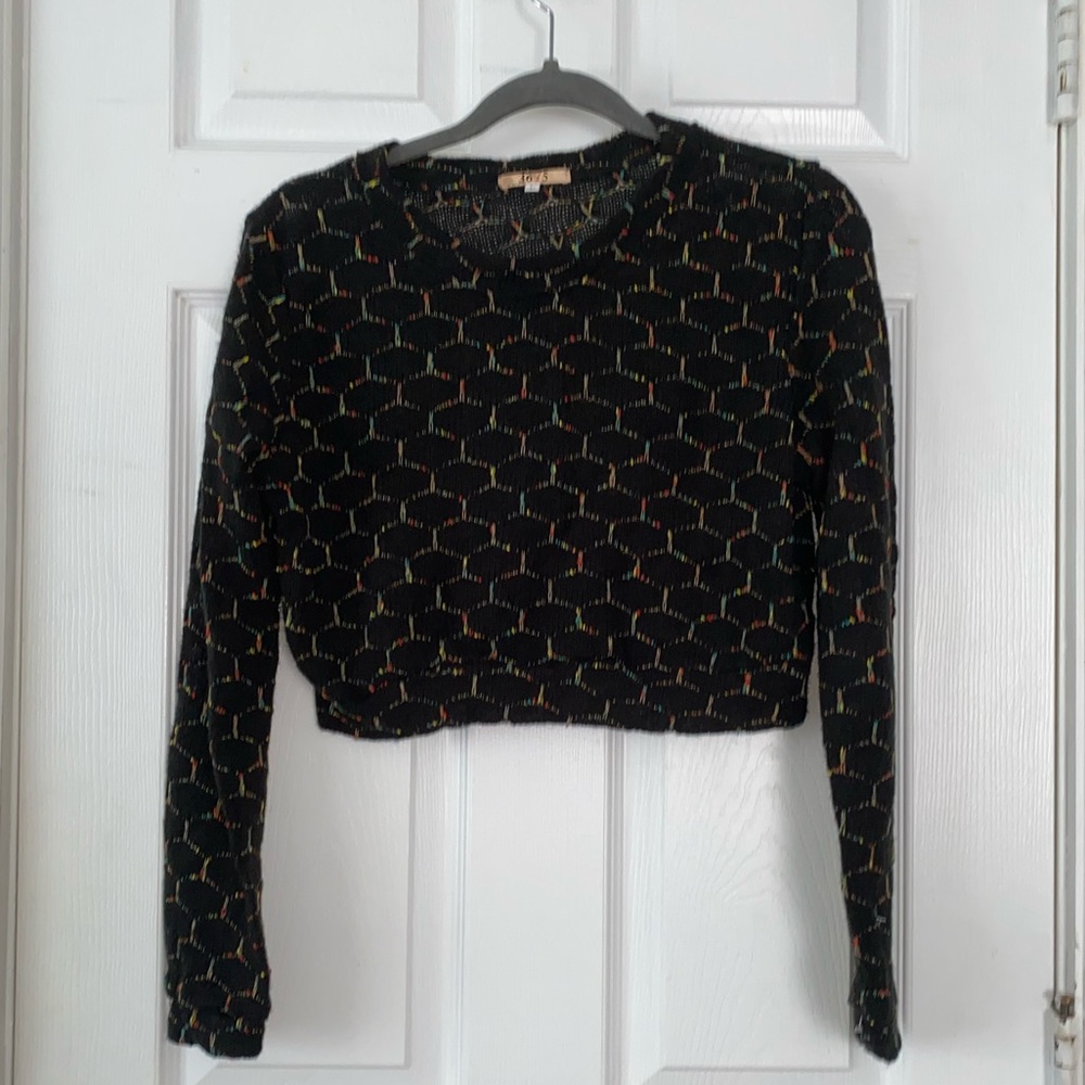 Cropped thin sweater